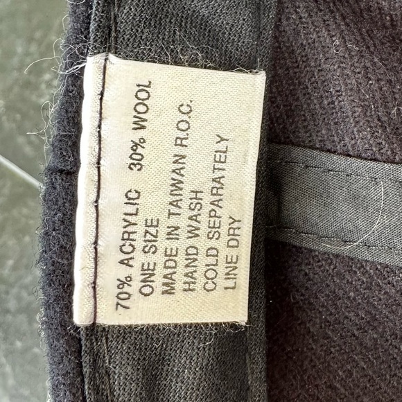 Vintage 90’s Disney Rare Donald Duck Snapback Color Block Cap Hat Wool leather   - Picture 2 of 8